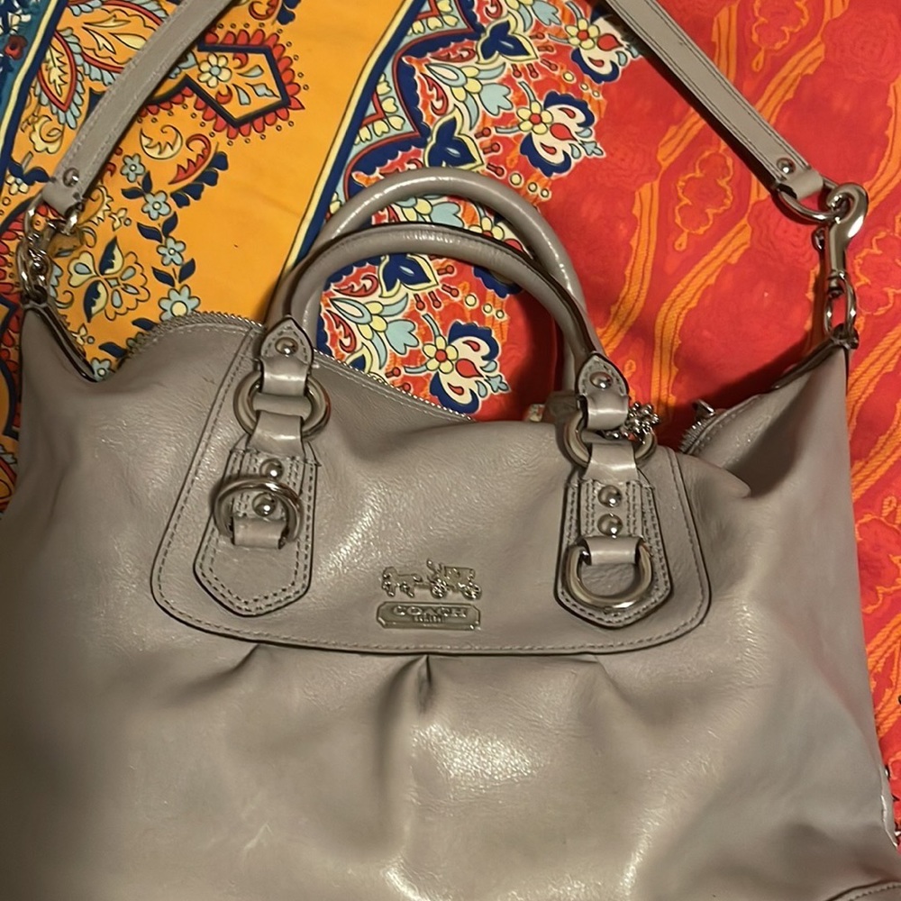 Tan leather Coach hand bag